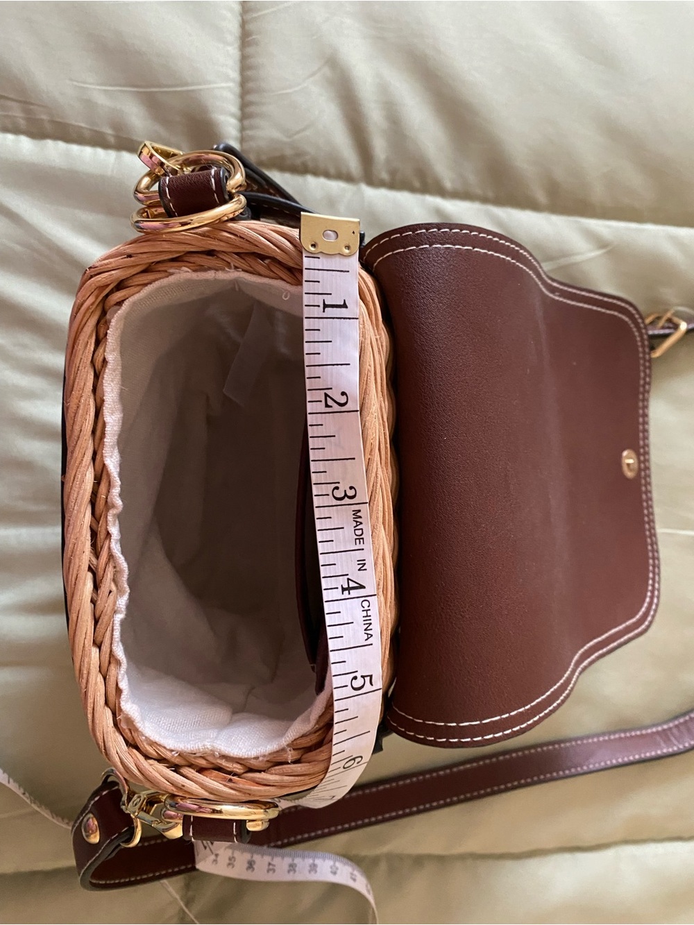 Tommy Bahama Woven Rattan Crossbody Bag with Dark Brown Leather Flap - Picture 10 of 12